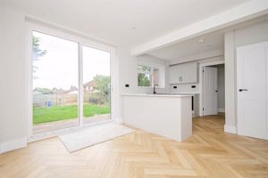 Photo 14- click for photo gallery